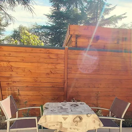 Spacieuse Dependance Duplex 50 M2 Classe 3 Etoiles Sans Vis-a-vis * Greoux-les-Bains