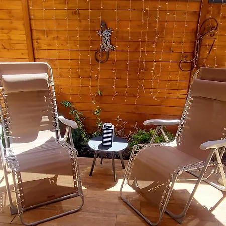Apartment Spacieuse Dependance Duplex 50 M2 Classe 3 Etoiles Sans Vis-a-vis *